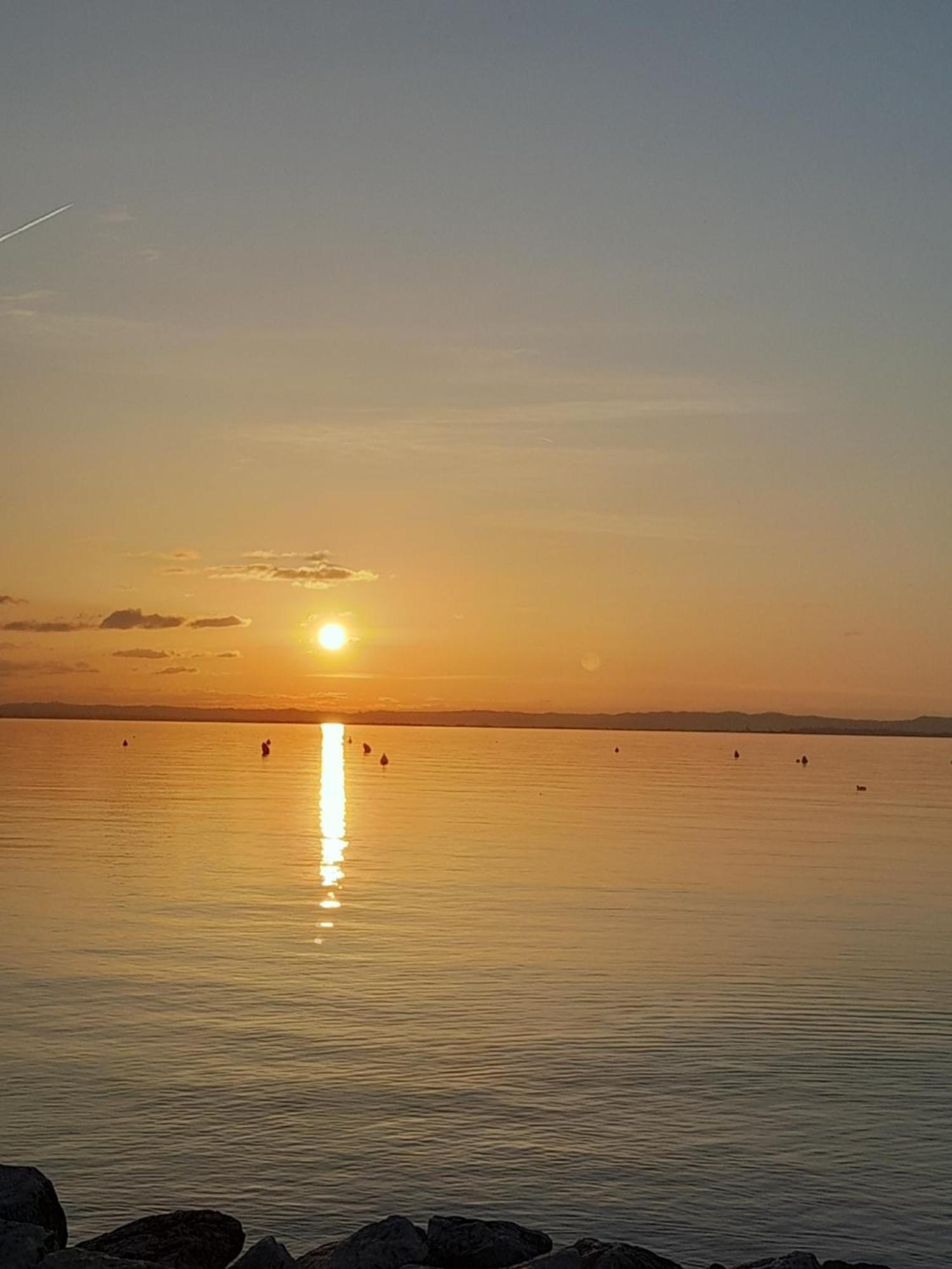 Mahatma Residence Lake View Lazise Zimmer foto